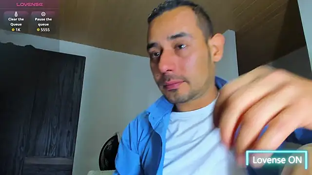 jhonyalzate2 online show from October 30, 2:57 am