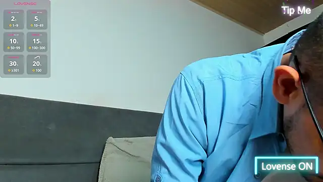 Snapshot of jhonyalzate2 chatting on June 17, 1:52 am jhonyalzate2 online show from June 17, 1:52 am