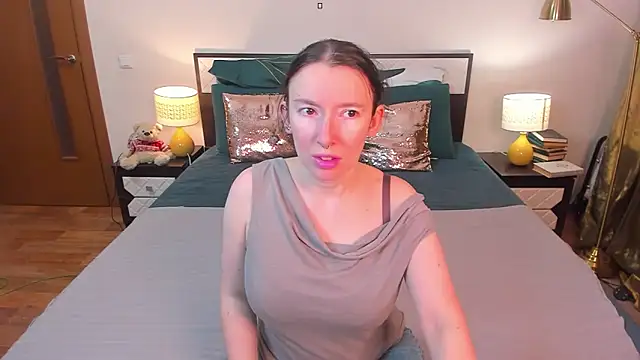 Snapshot of CatherineWalls chatting on February 10, 12:59 am CatherineWalls online show from February 10, 12:59 am