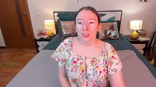 Snapshot of CatherineWalls chatting on February 16, 4:08 am CatherineWalls online show from February 16, 4:08 am