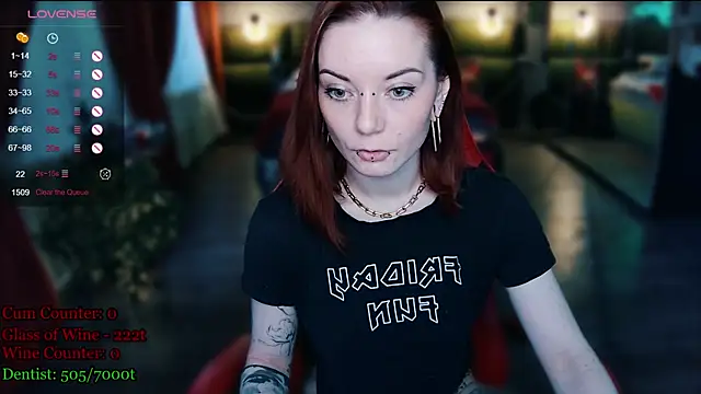 Snapshot of MaxPhoenixx chatting on June 12, 7:02 pm MaxPhoenixx online show from June 12, 7:02 pm