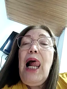 Vicky Rosse online show from March 7, 8:55 pm