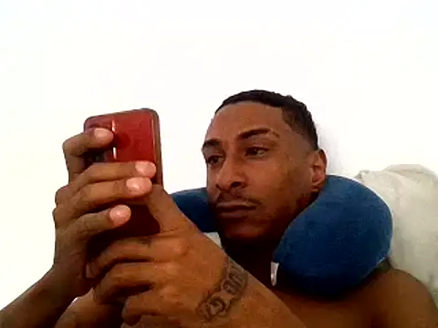 Snapshot of mellow_smoke chatting on February 23, 2:25 pm mellow smoke online show from February 23, 2:25 pm