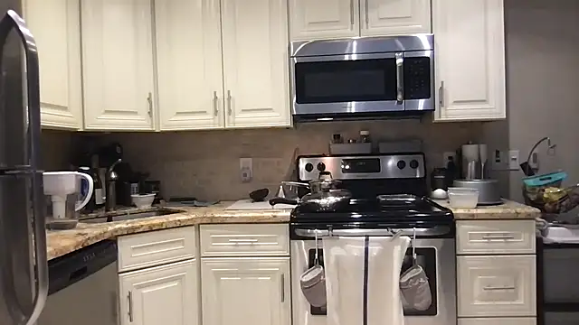 BigGuyMuscle online show from March 19, 4:02 pm