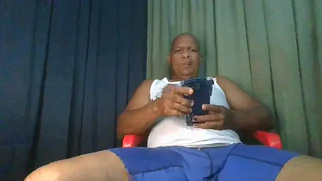 Snapshot of condor08750 chatting on July 14, 3:00 am condor08750 online show from July 14, 3:00 am