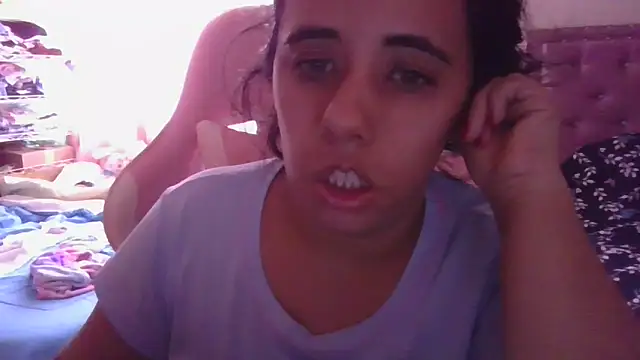 annarose19 online show from March 12, 7:59 pm