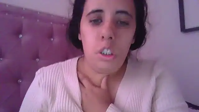 annarose19 online show from October 14, 6:09 pm