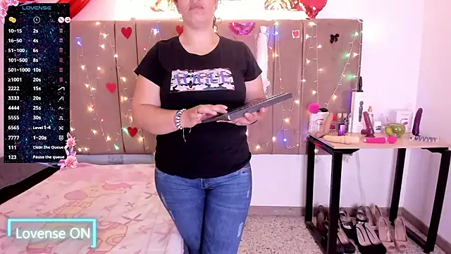 Zaly mature online show from November 28, 9:17 pm