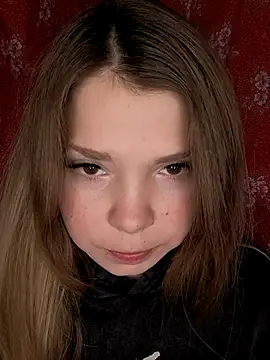 Snapshot of Zuli_Kiska chatting on January 9, 8:32 pm Zuli Kiska online show from January 9, 8:32 pm