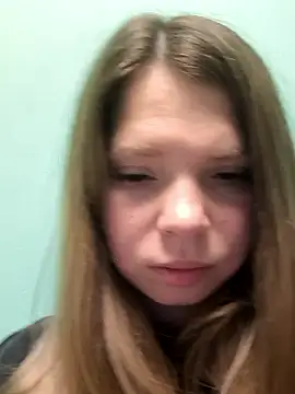 Snapshot of Zuli_Kiska chatting on January 13, 9:42 pm Zuli Kiska online show from January 13, 9:42 pm