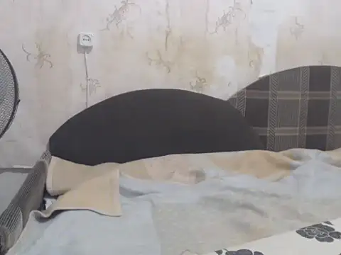 Ameliabusty online show from January 19, 2:06 pm