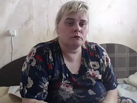 Ameliabusty online show from February 20, 9:55 am