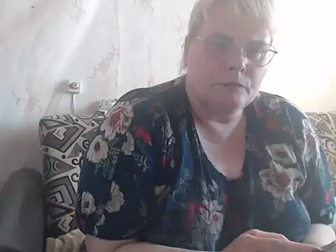 Ameliabusty online show from September 13, 12:49 pm