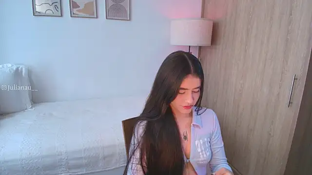 Snapshot of iriswest_ chatting on October 19, 7:36 pm iriswest  online show from October 19, 7:36 pm
