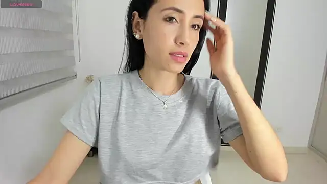 Snapshot of _arianna_hot22 chatting on November 6, 1:06 am arianna hot22 online show from November 6, 1:06 am