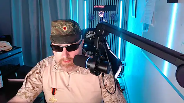 DerPornoPete online show from July 4, 10:27 pm