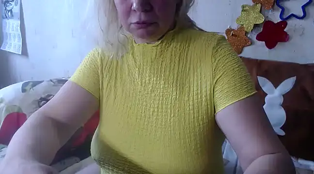 QueenLana online show from March 4, 8:57 am