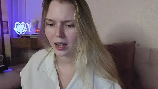 Vivian Davis online show from March 20, 6:57 pm