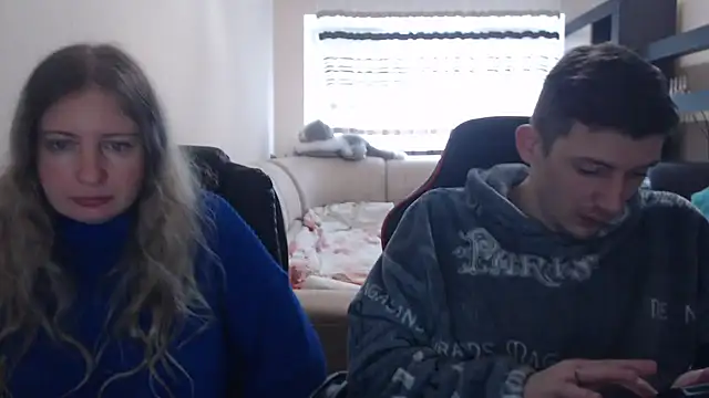 PeterAndJen online show from March 16, 10:00 am