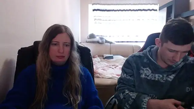 PeterAndJen online show from March 17, 3:18 pm