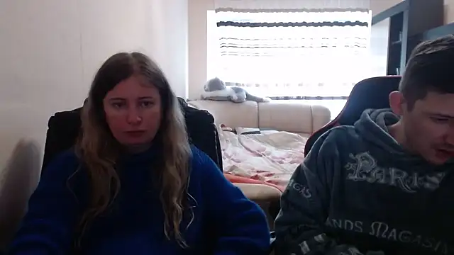 PeterAndJen online show from March 19, 12:23 pm