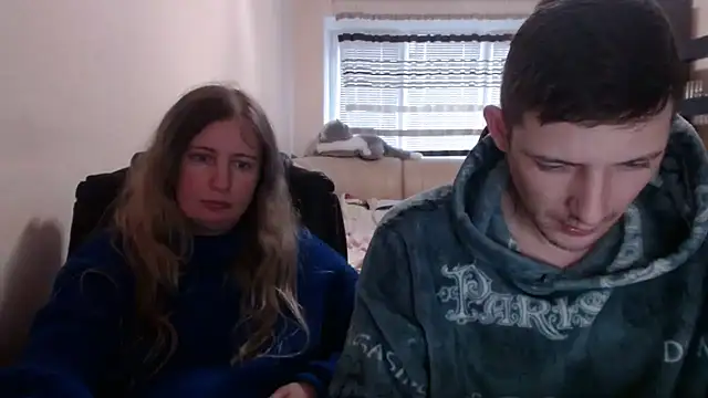 PeterAndJen online show from March 19, 3:29 pm