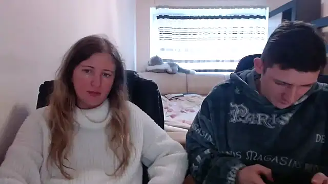 PeterAndJen online show from March 21, 7:02 pm