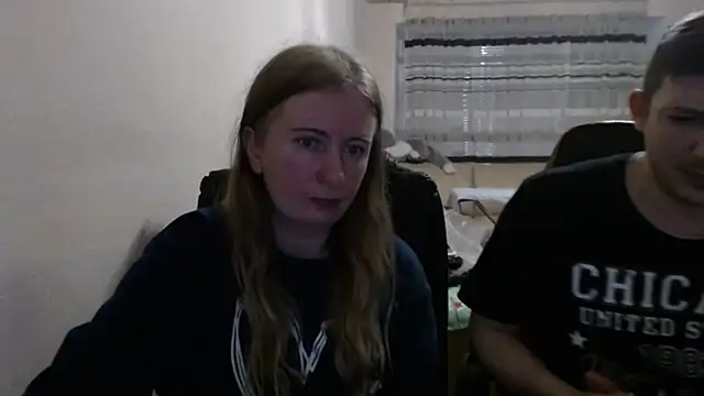 PeterAndJen online show from November 3, 8:43 pm