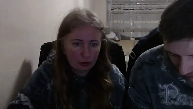 PeterAndJen online show from February 13, 6:48 pm