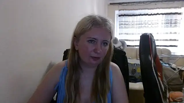 PeterAndJen online show from June 26, 5:39 pm