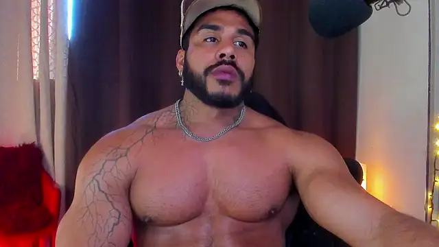 Snapshot of Artemis_Kazttman chatting on January 11, 10:18 pm Artemis Kazttman online show from January 11, 10:18 pm