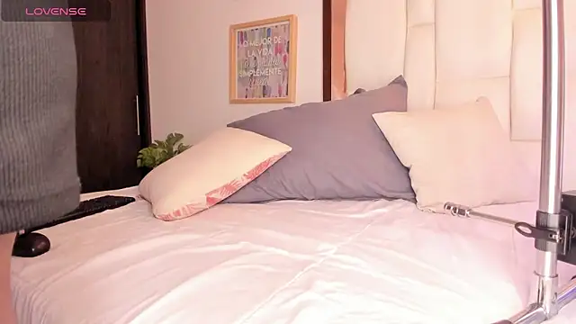 Snooky Clinton online show from March 10, 10:13 pm