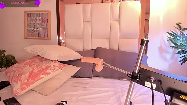 Snooky Clinton online show from March 15, 8:21 pm