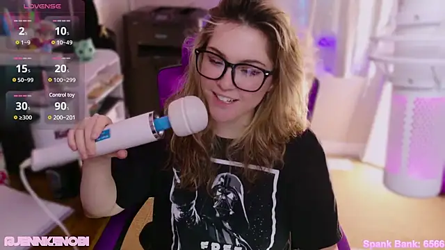 JennKenobi online show from February 25, 5:15 pm