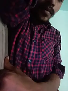 Snapshot of PrabV0319 chatting on June 17, 5:43 am PrabV0319 online show from June 17, 5:43 am