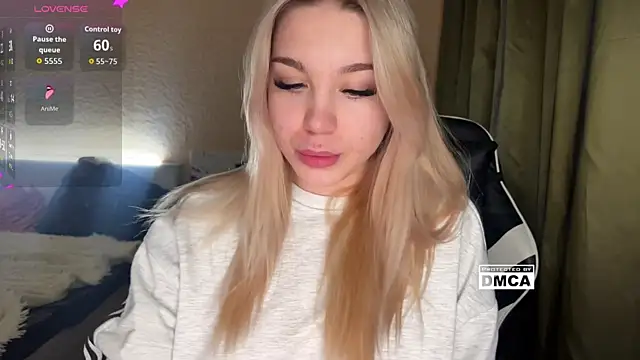 ariashaa online show from November 18, 5:39 pm