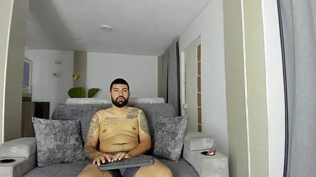 DulceRomance online show from February 9, 3:43 am