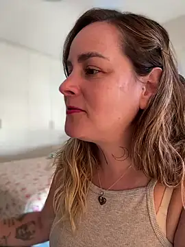 Snapshot of misslulipop chatting on March 17, 7:37 pm misslulipop online show from March 17, 7:37 pm