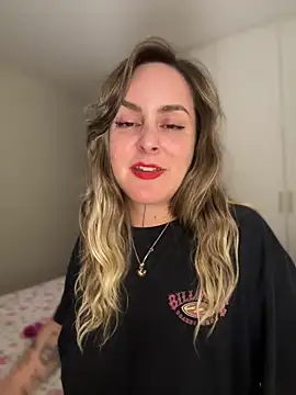 Snapshot of misslulipop chatting on March 22, 5:17 am misslulipop online show from March 22, 5:17 am