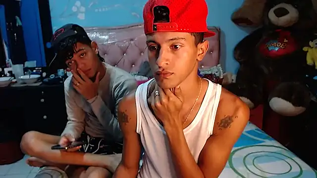 Snapshot of gustavo_saaled19 chatting on December 9, 12:34 am gustavo saaled19 online show from December 9, 12:34 am