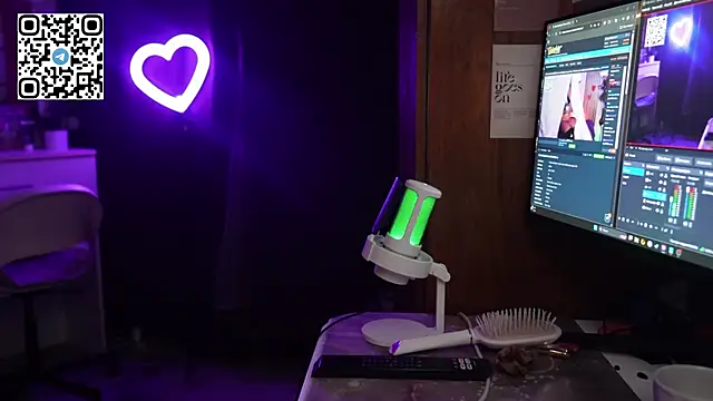 MrsTenderBeast online show from February 26, 3:44 pm