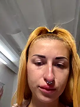 kylie blck online show from January 19, 4:05 am