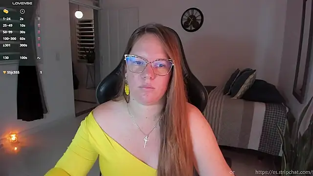 Snapshot of tamy_shine87 chatting on February 1, 11:47 pm tamy shine87 online show from February 1, 11:47 pm