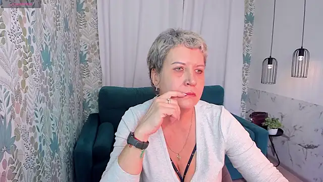 Snapshot of KathySunn chatting on January 29, 1:17 pm KathySunn online show from January 29, 1:17 pm