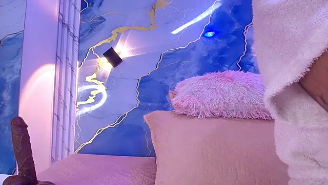 lorrayne  online show from November 14, 12:26 pm