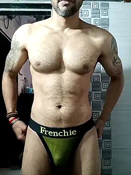 Snapshot of nihalxxx3 chatting on April 4, 8:01 am nihalxxx3 online show from April 4, 8:01 am