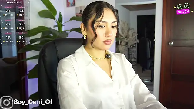 Ambar pe  online show from September 21, 3:24 pm