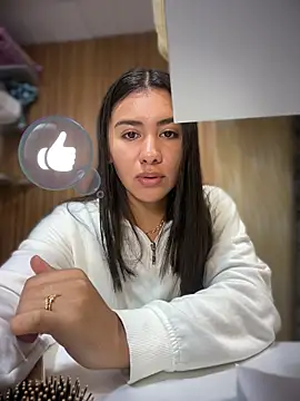 Snapshot of Ambar_pe_ chatting on April 28, 7:41 pm Ambar pe online show from April 28, 7:41 pm