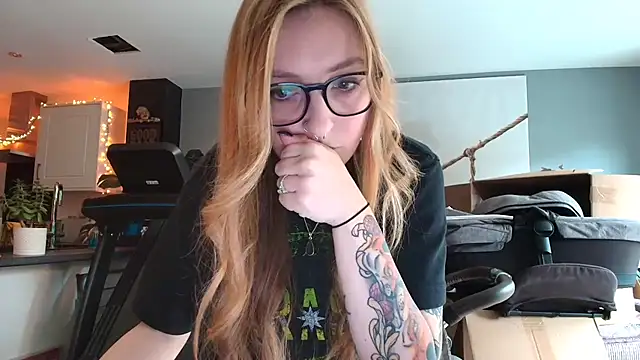 short sweetpea online show from October 17, 2:30 pm