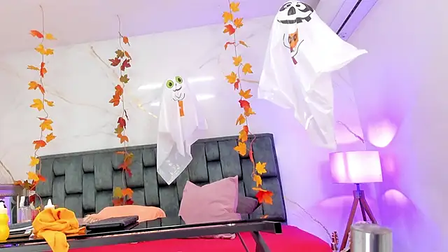 IsiisLovei online show from October 30, 2:51 pm